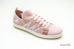 Tnis Piccadilly rose