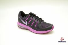 Tênis Nike Preto e Lilás